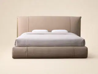 C073 Queen Bed 2