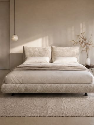 C061 Petal Bed 5