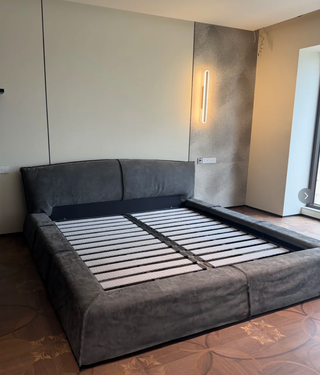 C055 Paris Bed 5