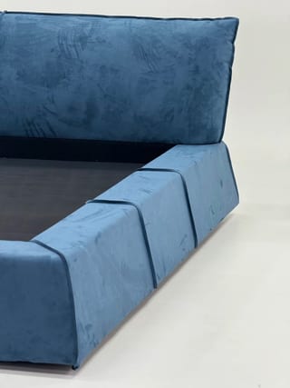 C055 Paris Bed 7