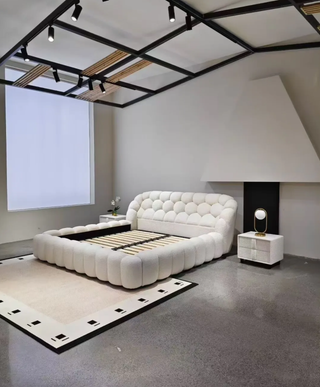 C057 Football Bed 6