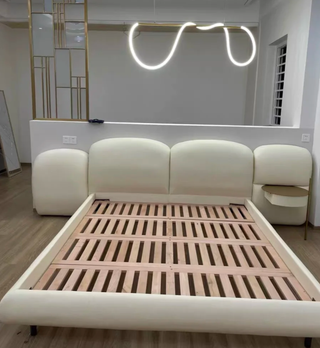C049 Stone Bed 7