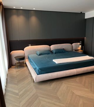 C049 Stone Bed 8
