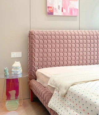 C048 Quilt Bed 6