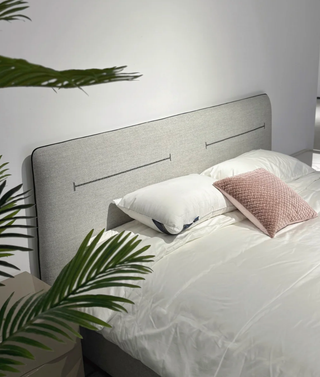 C032 Smile Bed 11