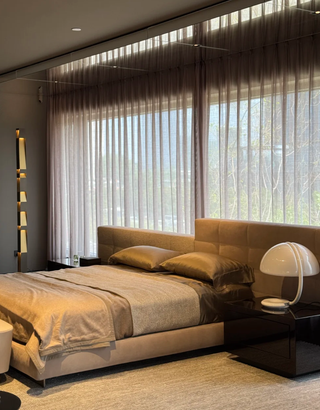 C023 Lawrence Tall-and-Low Headboard Bed 2