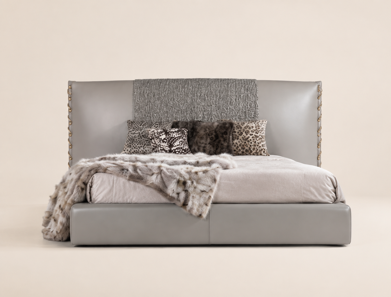 C097 Queen Bed