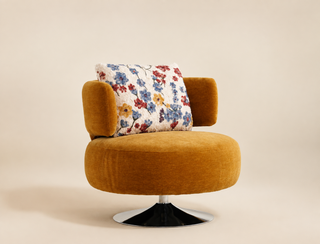 50035 Swivel Lounge Chair 2