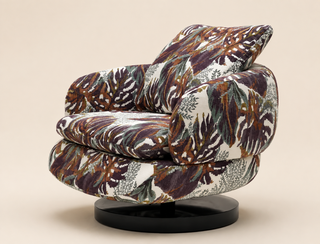 561 Forest Song Oriole Chair 1